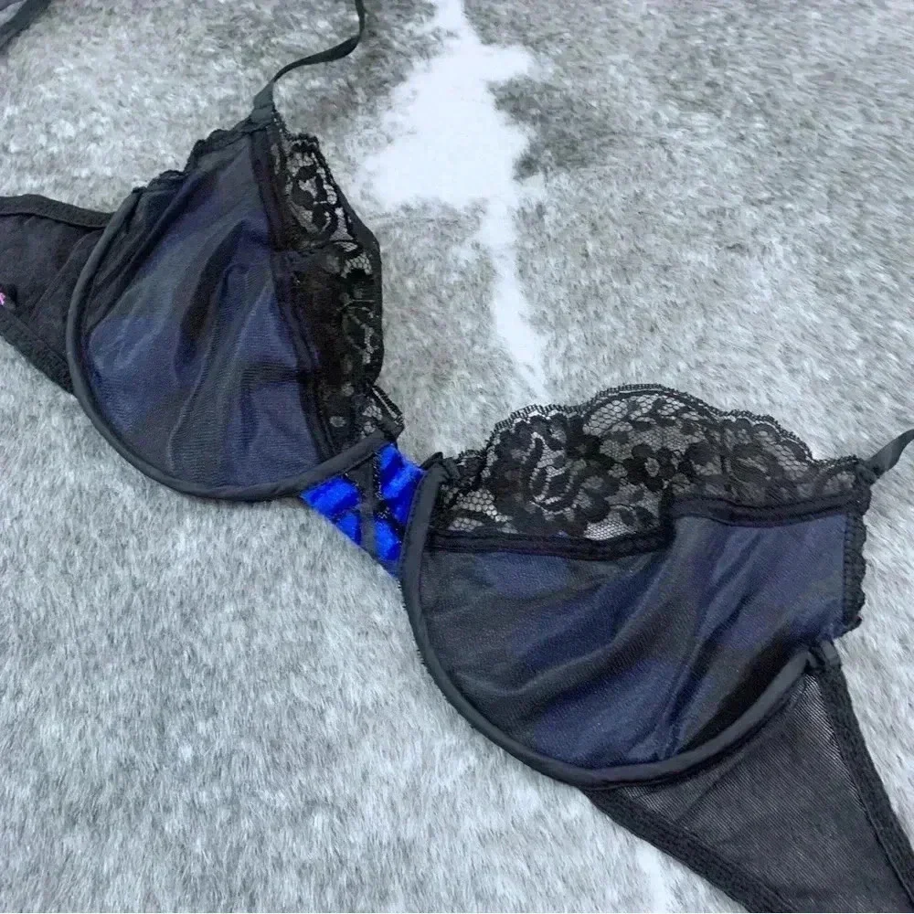 Vintage Fredricks of Hollywood Bra
